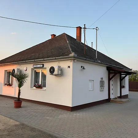Szofia Vendeghaz Apartment Nagykallo Exterior photo